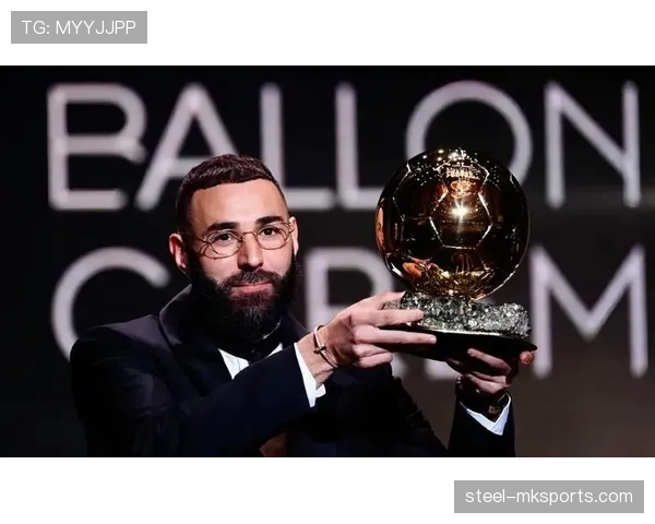 本泽马与莱万的核心对比:终结效率与体系适配差距在哪